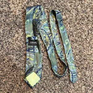 Dion Paisley Silk Tie